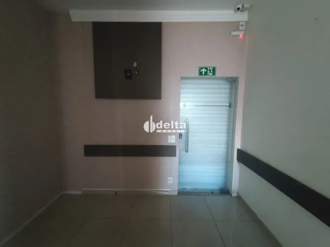 Casa comercial disponível para locação e venda no bairro Centro em Uberlândia-MG