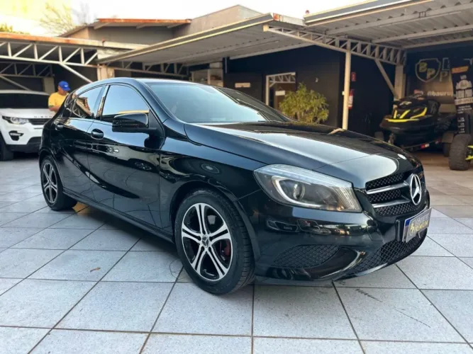 Mercedes-Benz A-200 A 200 1.6 Turbo 2015
