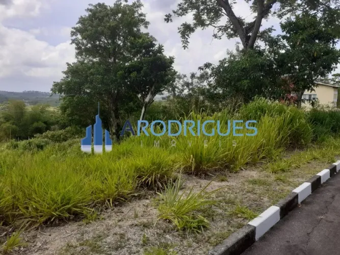 Terreno em Condomínio à Venda em Simões Filho-BA, Bairro Simões Filho: 726m² de Área