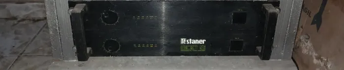 2 Amplificadores Staner.