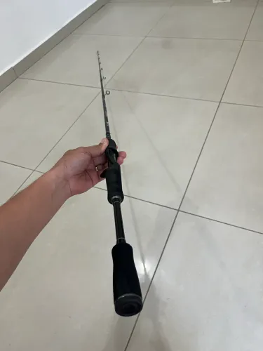 Vara carretilha lumis exsence 1,73 m 17 lbs