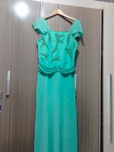Vestido Longo de Festa Verde Água com Mangas Curtas e Bordados Brilhantes negociar