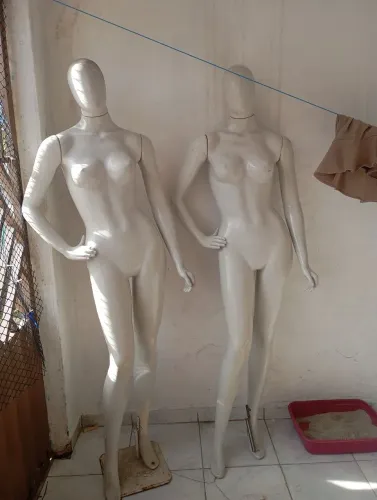 Manequins