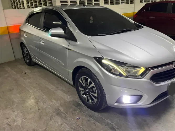 Chevrolet Onix Hatch LTZ 1.4 8V Flex Mec. 4P 2017