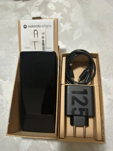 Motorola Edge 50 Pro - semi novo