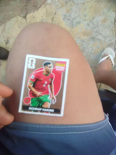 Figurinha legend bronze hakimi