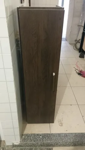 Vende -se armário multiuso 