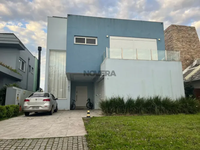 Sobrado de Alto Padrão no Condomínio Lagos de São Gonçalo