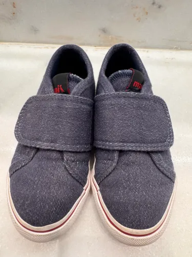 Tênis Reserva Novo Tamanho 23/24