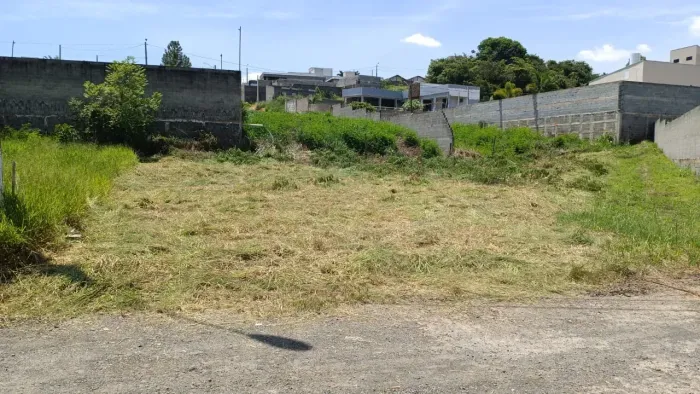 Oportunidade Única: Terreno em Condomínio de Chácaras com Lazer e Natureza em Campinas/SP!