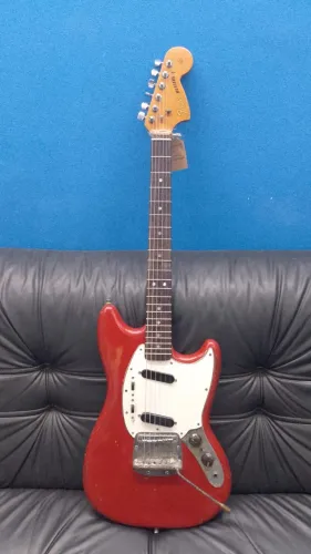 Guitarra Fender Mustang 1965