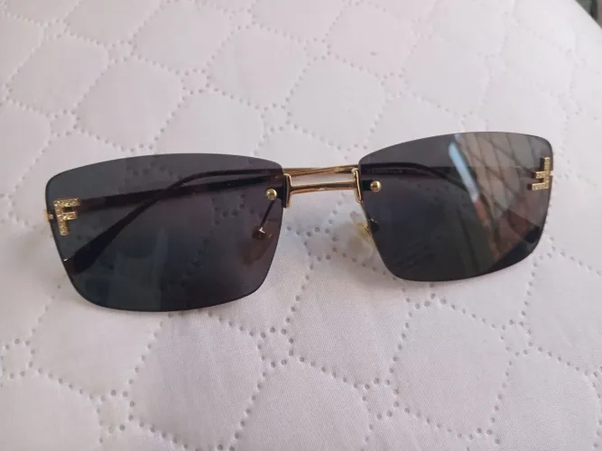 Óculos de sol FENDI