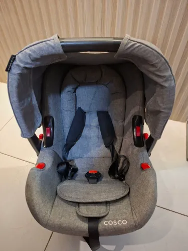 Bebê conforto marca Cosco