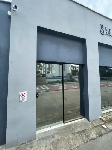 Sala comercial para locação no ANITA GARIBALDI - próx ao ANGELONI (JOINVILLE)