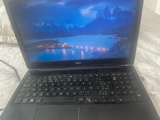 Notebook Dell Core i7 - 8GB RAM - HD Gigante de 2TB (Ótimo Estado!)
