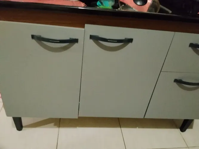 Armário de cozinha e pia com cuba 