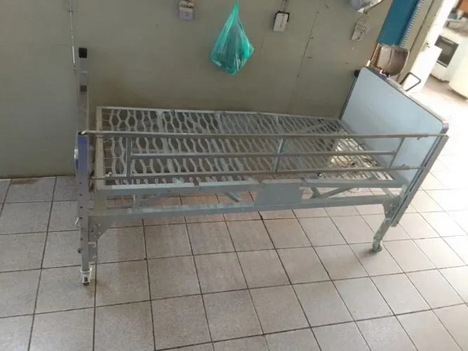 Leito Hospitalar 2 manivelas