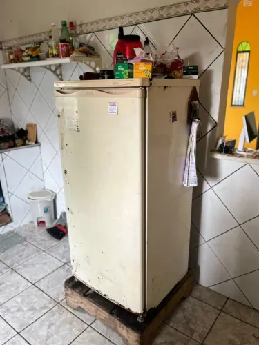 Geladeira quebra galho