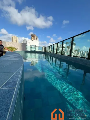 I Edf. Luciano Friedheim - 2 Quartos em Casa Forte 64m² varanda , Suite, Mobiliado.