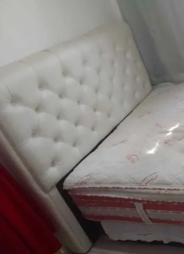 Cama casal com cabeceira