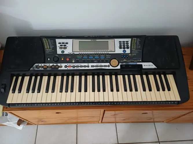 TECLADO Yamaha PSR 540