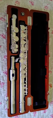 Flauta Transversal Yamaha YFL-212