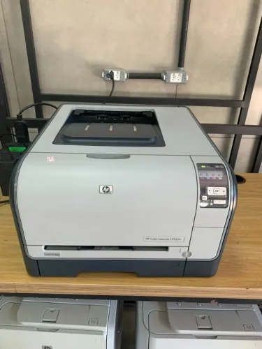 HP Color LaserJet CP1515n Colorida - Ideal para Personalizados e Transfer