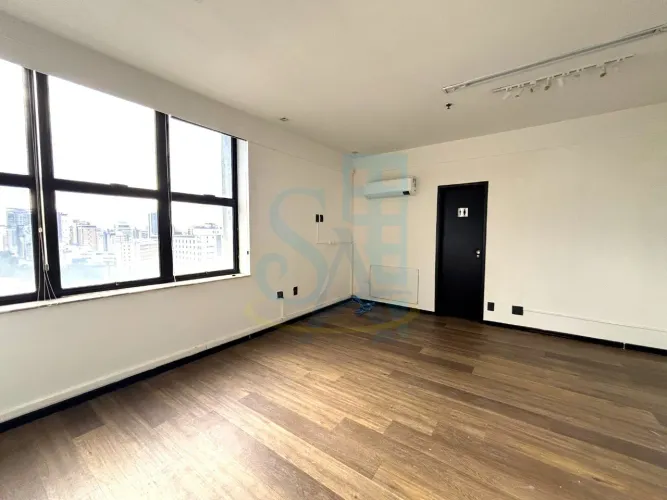 Sala Comercial Exclusiva no Sion: 2 Salas, 2 Banheiros, 2 Vagas, 52m² - Belo Horizonte-MG