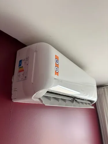 Ar-Condicionado Gree Inverter Wi-Fi 18.000 BTUs 220V