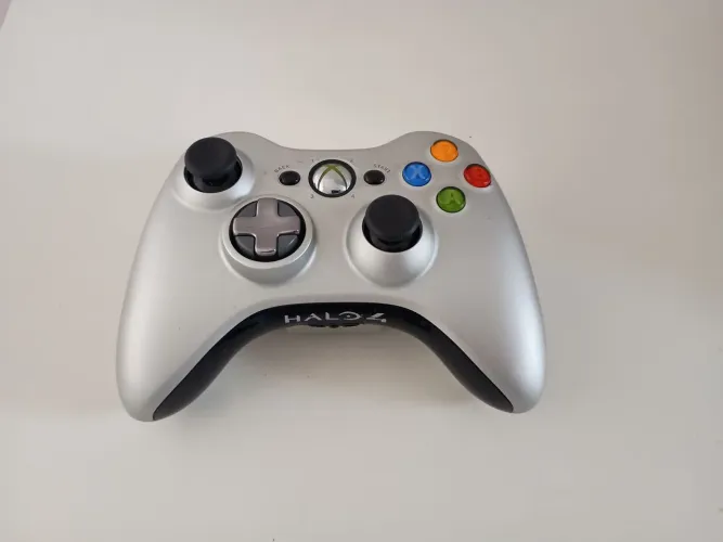 Controle Original Xbox 360 semi-novo por apenas R$250