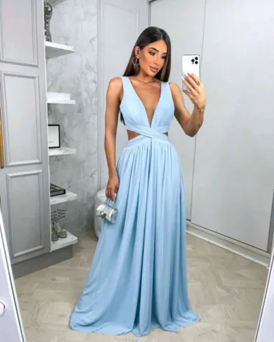 Vestido de festa azul, usado uma única vez.