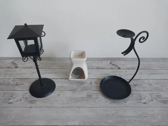 Trio Decorativo Vintage: Difusor + 2 Porta-Velas em Ferro.