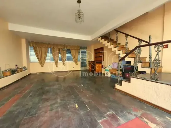 Apartamento para venda tem 183 metros quadrados com 5 quartos em Vila Isabel - Rio de Jane