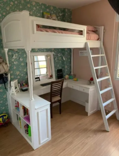 Cama de madeira