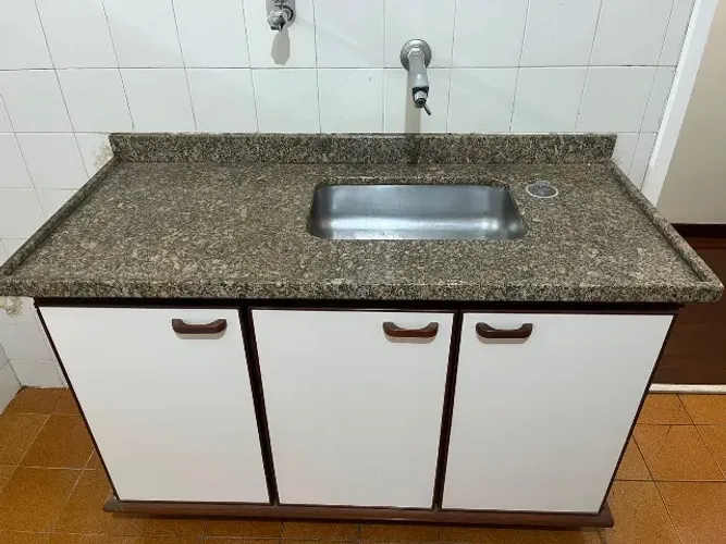 Pia de cozinha + Armário - 450,00