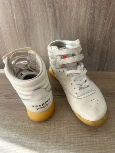 Tênis Reebok Freestyle Hi It's A Man's World Edição Especial raríssimo Campinas cambuí