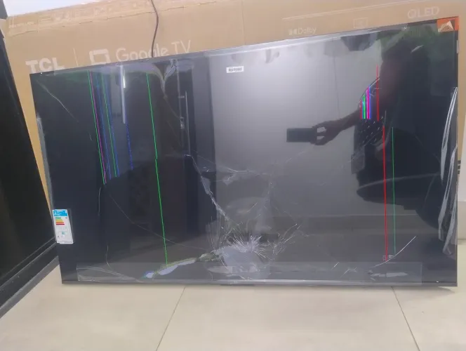 TV TCL 55P7K QLED 4K 55" Nova - Tela Avariada - Sucata para Peças