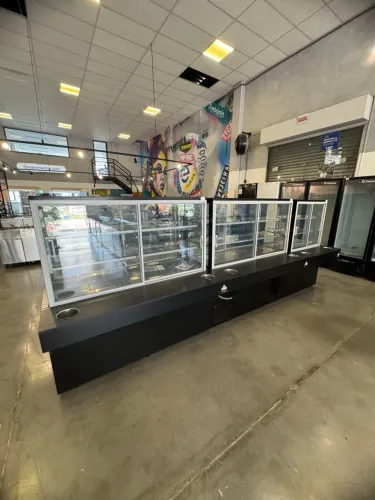 Vitrine New Titanium Premium Self Service refrigerada 1,50-Neutra 1,50- aquecida 1,00m
