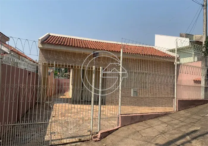 VENDE-SE Residência NO BANZATO - MARÍLIA/SP