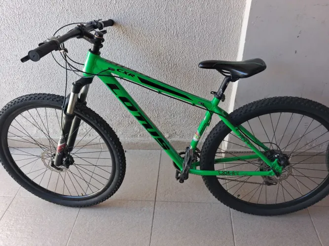 Vendo uma bicicleta aro 29