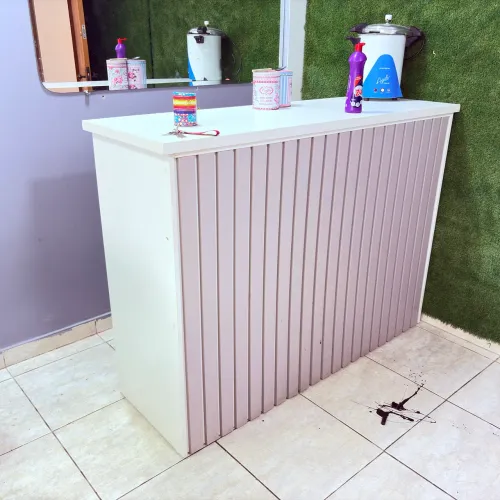 Balcão de recepção 