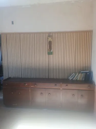 Lindo móvel em sucupira
