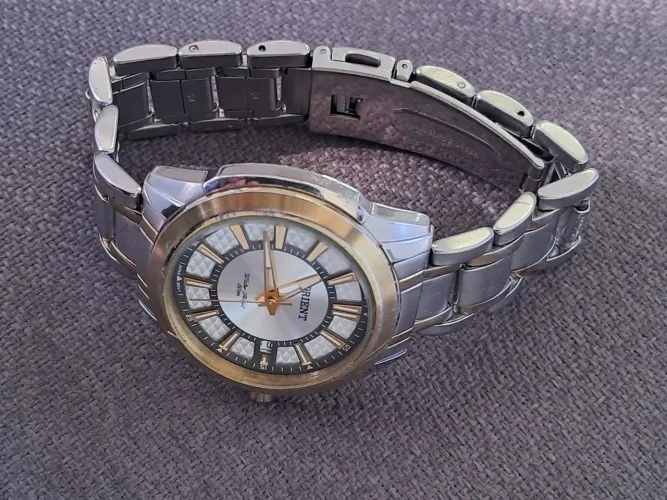 Relogio Orient quartz 