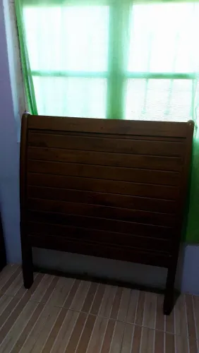 Cama de solteiro com colchão de brinde