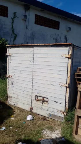 Baú de caminhão
