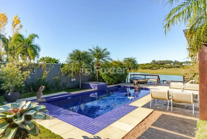 Casa à venda em Espírito Santo com 592 m², 3 quartos, 3 suítes, 4 vagas