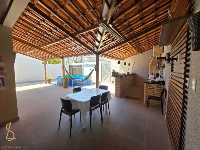 Maravilhosa Casa em Localização Privilegiada no Inácio Barbosa