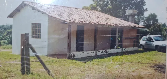 Imóvel VENDA, AT. 2.645m2, AC 75m2, 2 quartos, Asfalto na porta, , em Santa Rita - Alumí