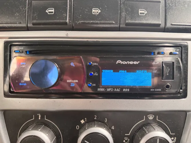Rádio Pionner Golfinho