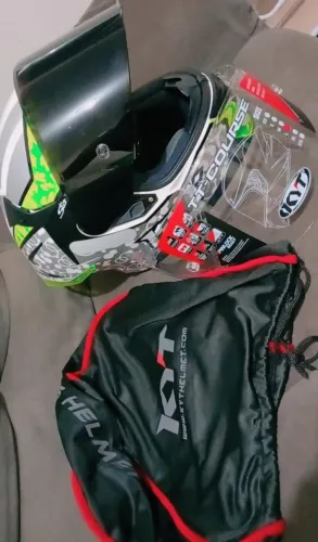 Capacete